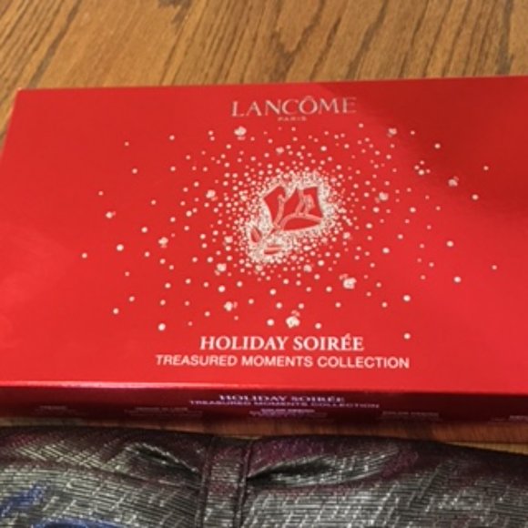 New in Box Lancome Metallic Clutch Bag - Picture 9 of 9